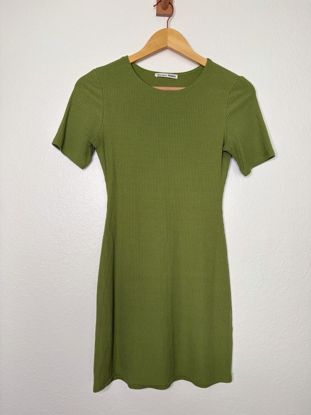 Reformation Kennedy Ribbed Green Short Sleeve Mini Dress Size Small Minimalist